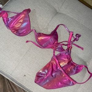 Metallic wired bikini